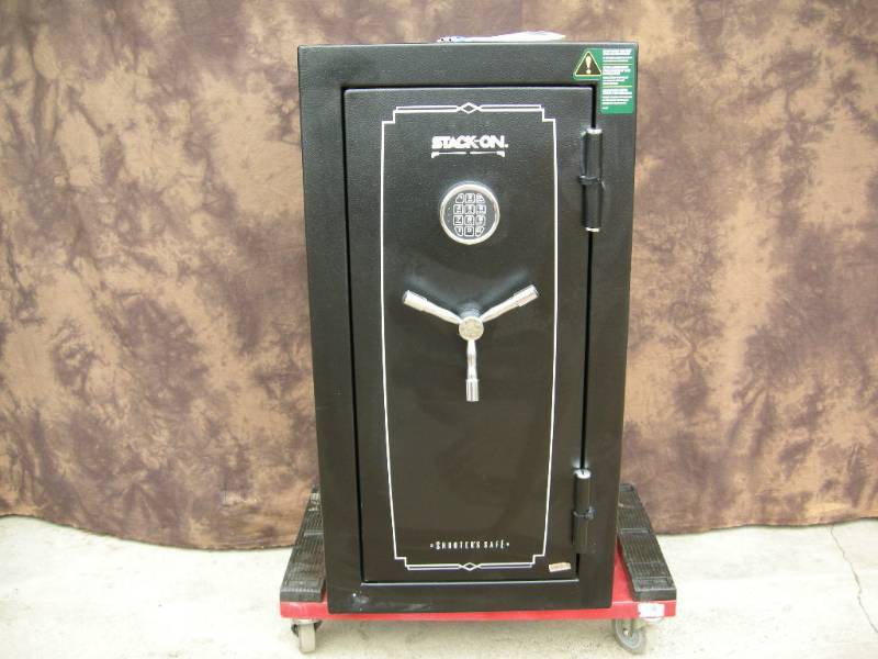 lot 6 image: Shooters PistolAmmo Safe with Portable Bonus