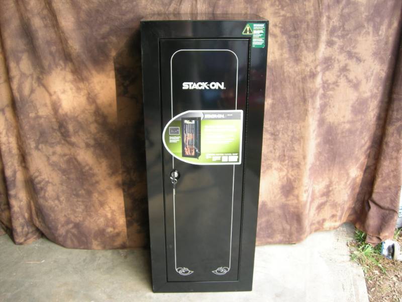 lot 18 image: Steel Security Cabinet