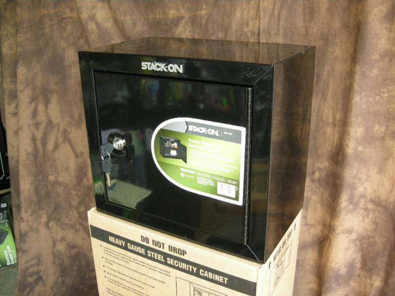 lot 19 image: Steel Security Cabinet