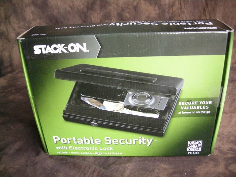 lot 24 image: Portable Security Case with Electronic Lock