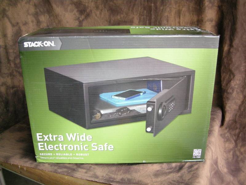 lot 34 image: Extra Wide Electronic Personal Safe