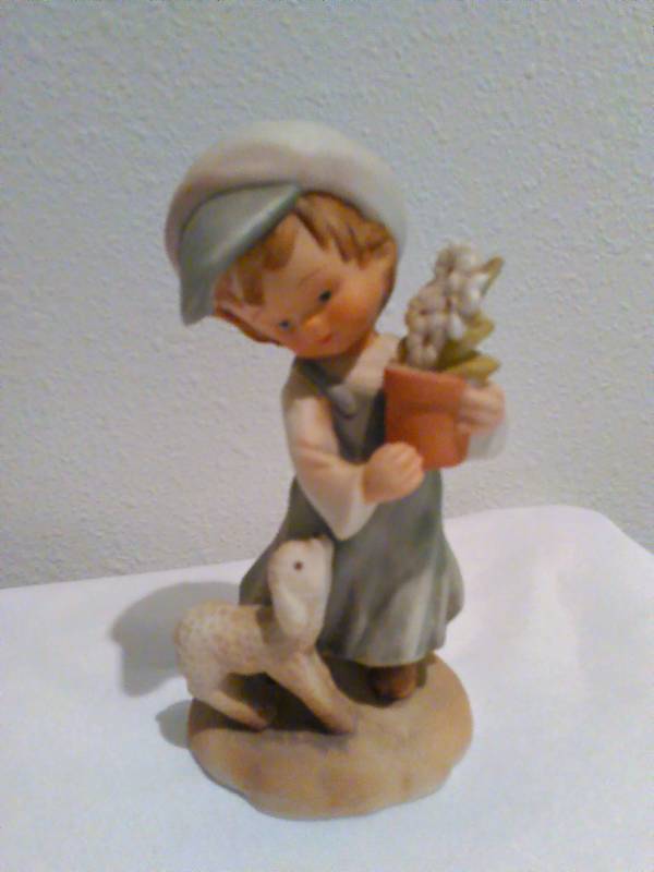 lot 60 image: Figurine, All the Lords Children, great condition