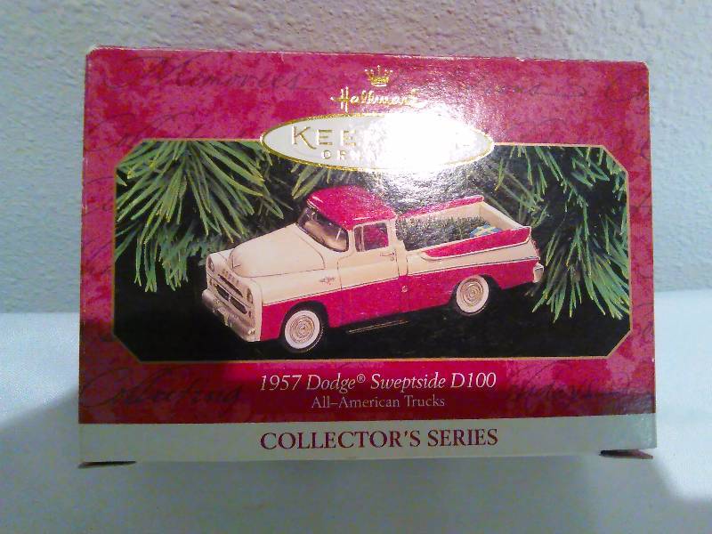 lot 86 image: Hallmark Collectors Ornament, New in Box, 1957 Dodge, Sweptside, D-100