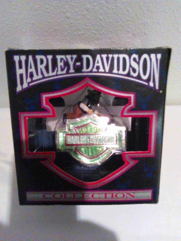 lot 103 image: Hallmark Collectors Ornament, New in Box, Harley Davidson, North Pole Motor Cycle Club,