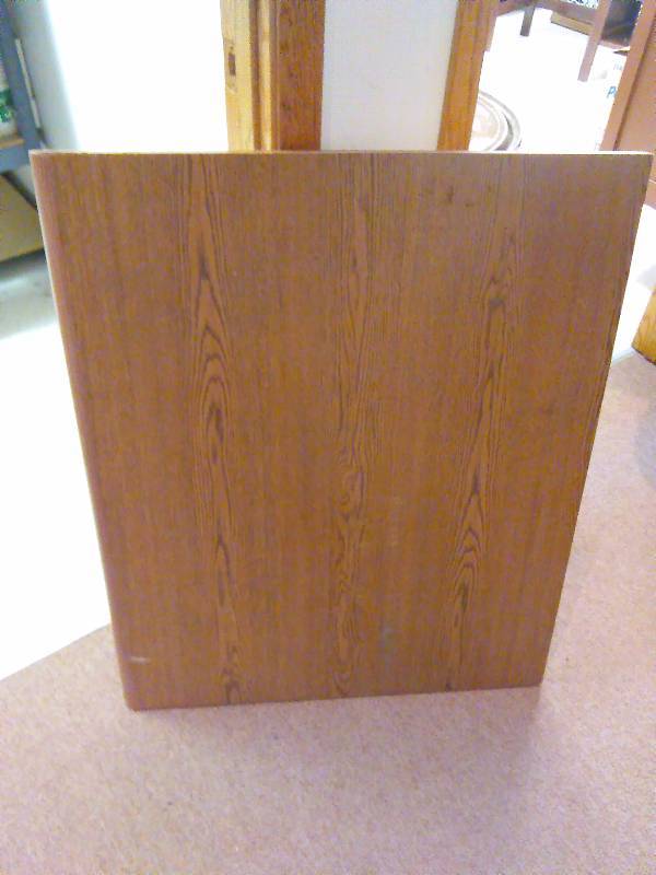 lot 135 image: Laminate wood square 35.5 x 29.5, many uses
