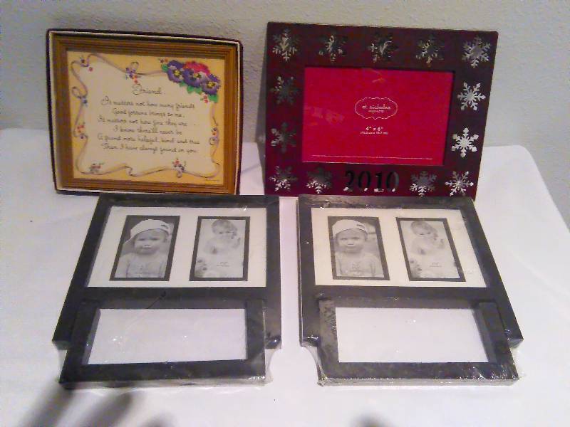 lot 151 image: Picture Frames, new (lot of 4)