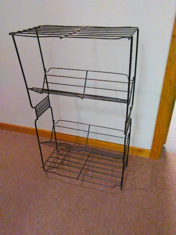 lot 166 image: Vintage Metal Organizer rack