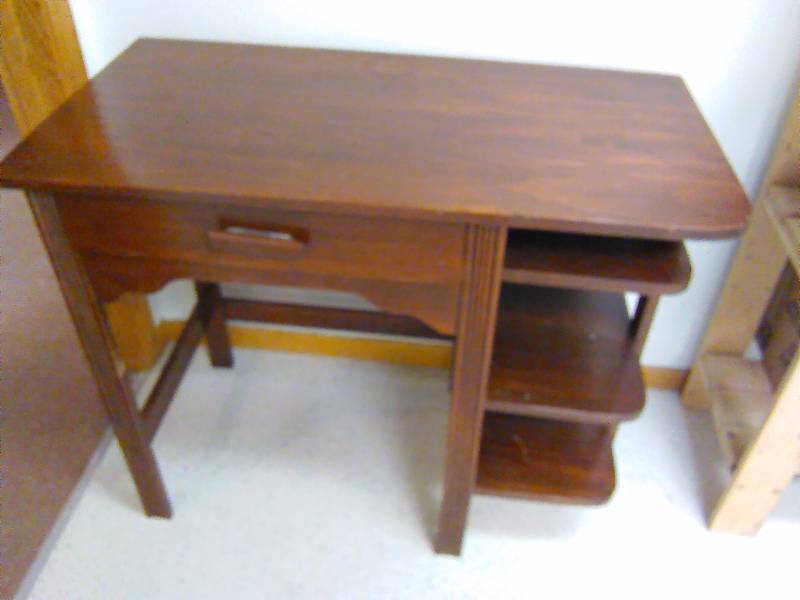 lot 169 image: Vintage Desk with center drawer, and 3 side shelves