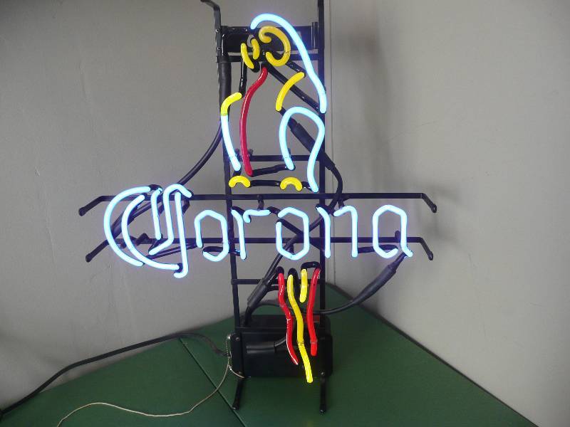 lot 51 image: CORONA PARROT NEON LIGHT