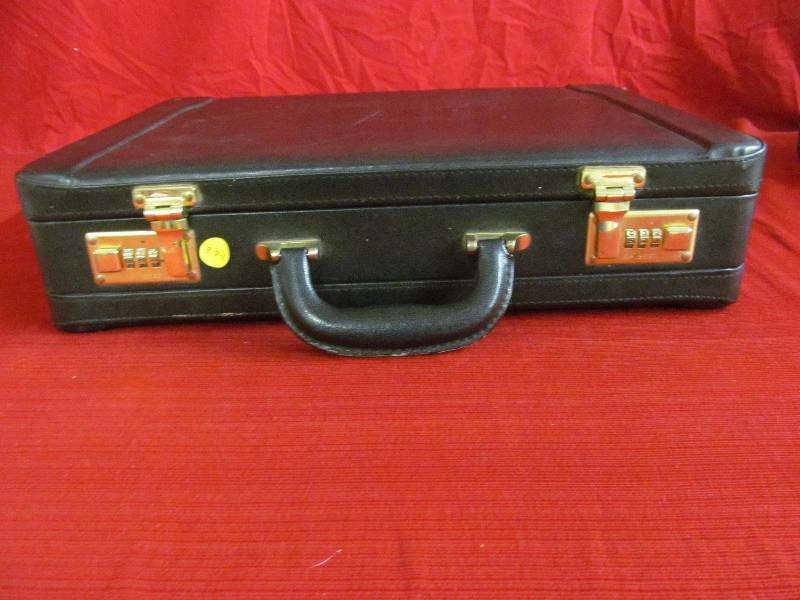 lot 13 image: Briefcase