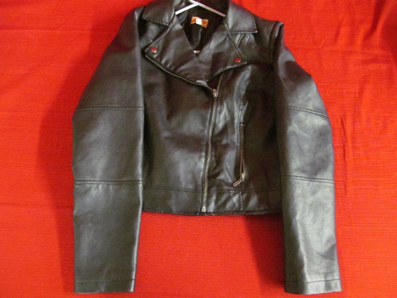 lot 20 image: Leather Jacket