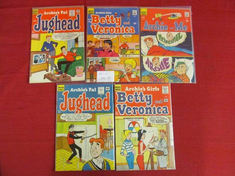 lot 55 image: Comic Books