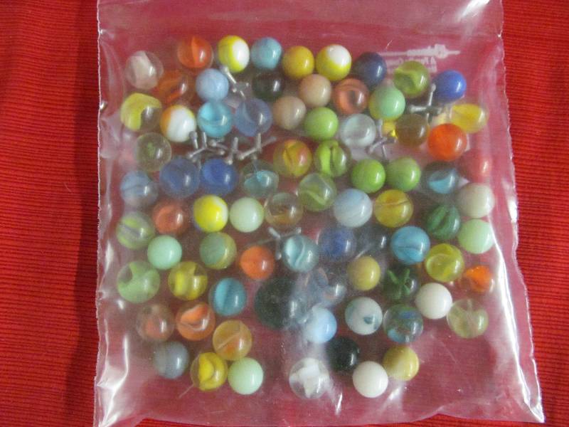 lot 64 image: Vintage Marbles
