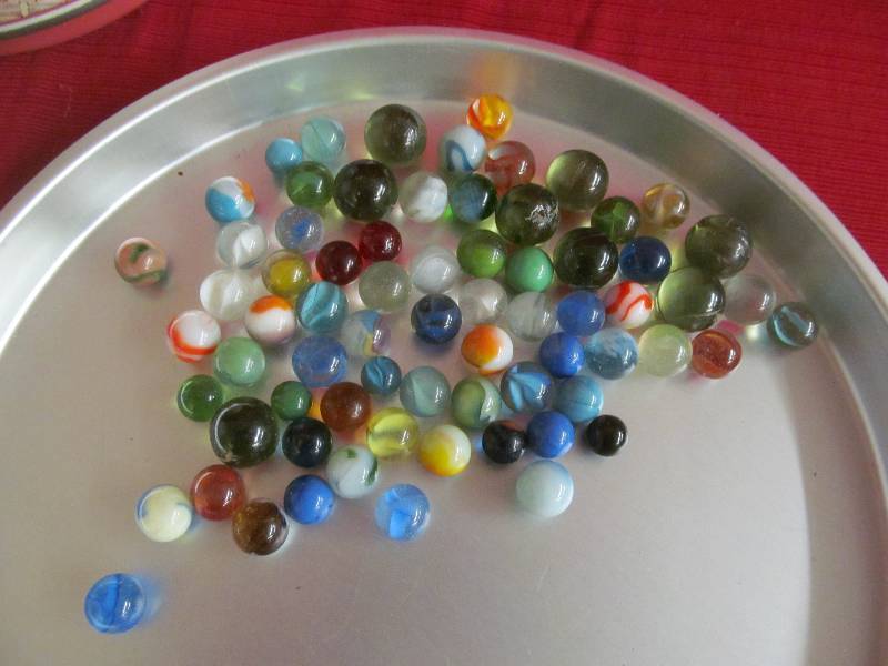lot 70 image: Vintage Marbles