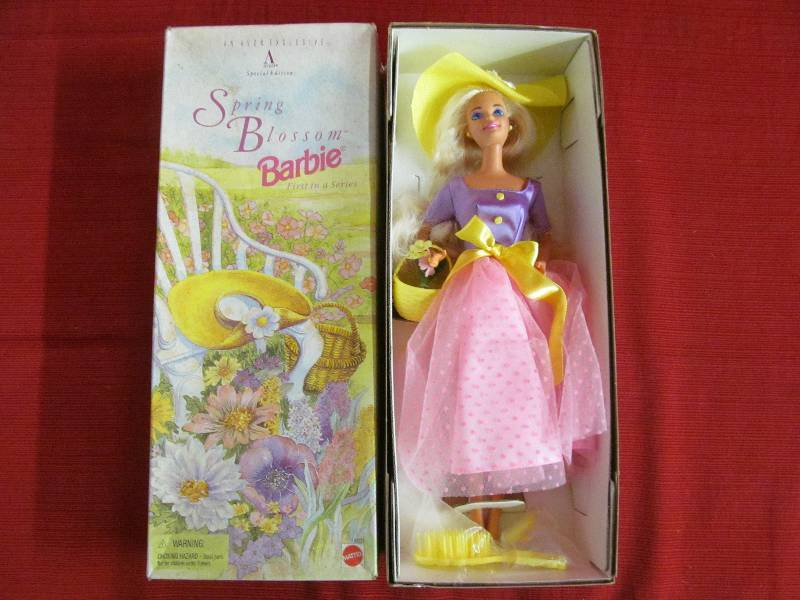 lot 72 image: Avon Barbie
