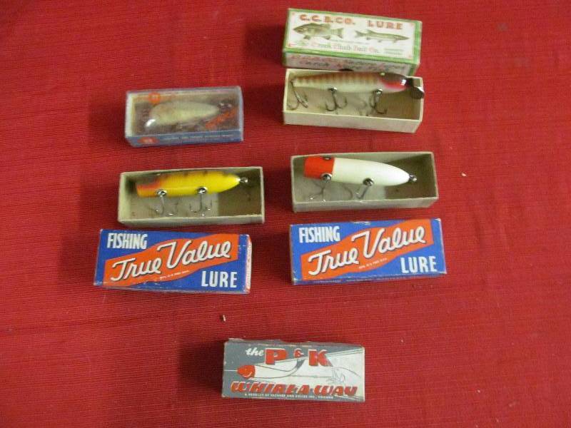 lot 96 image: Vintage Fishing Lures