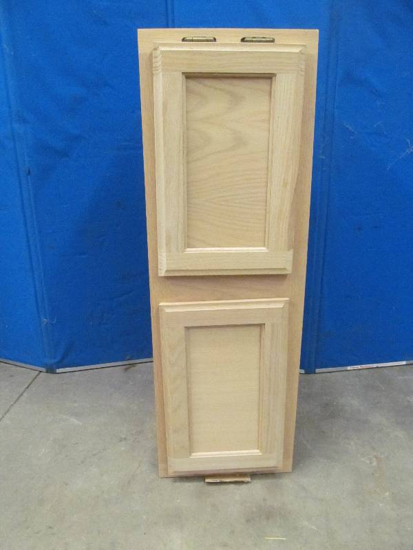 lot 137 image: Continental Cabinet