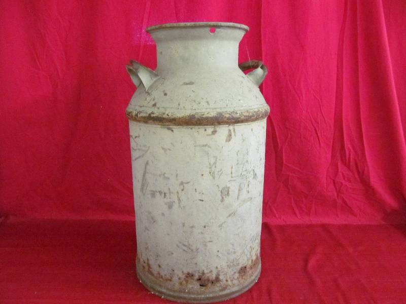 lot 159 image: Vintage Cream Can