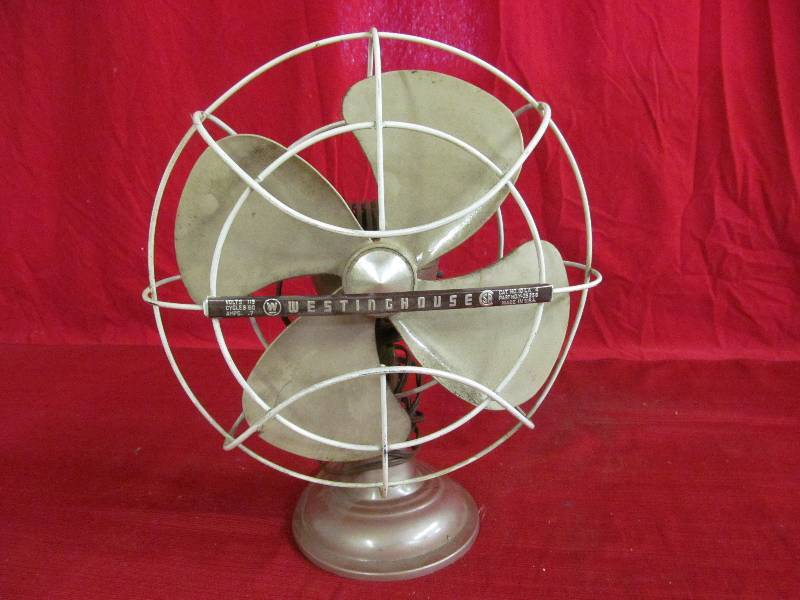 lot 167 image: Vintage Fan