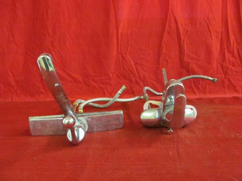 lot 170 image: BathroomKitchen Faucets