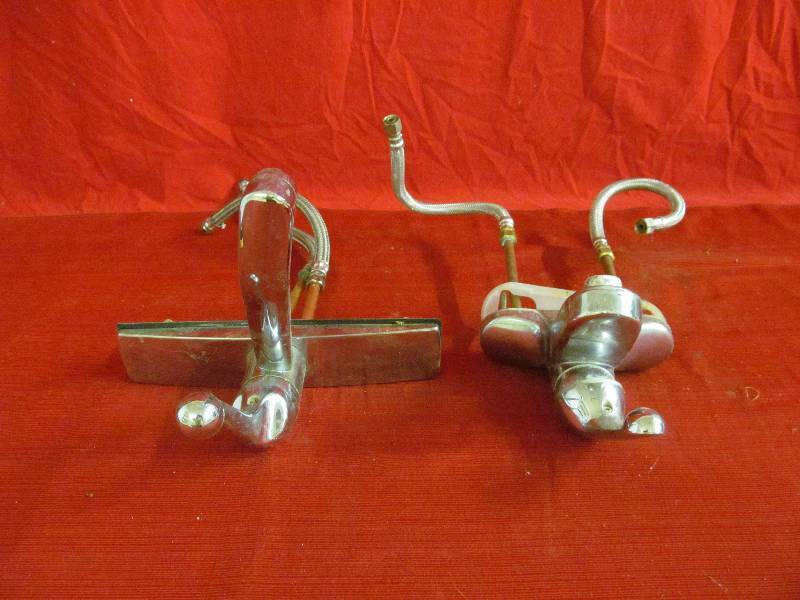 lot 171 image: BathroomKitchen Faucets