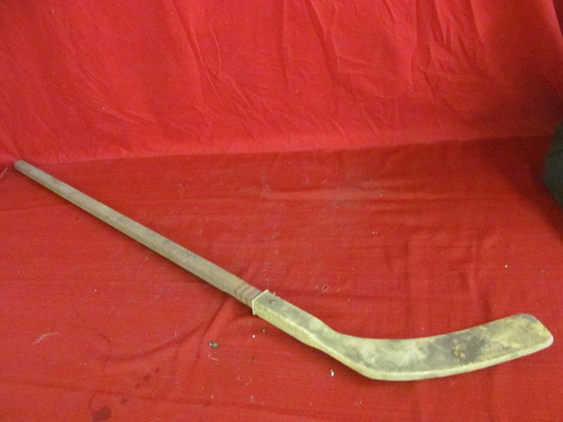 lot 178 image: Vintage Hockey Stick