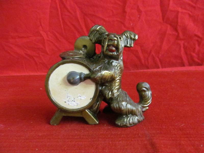 lot 198 image: collectable