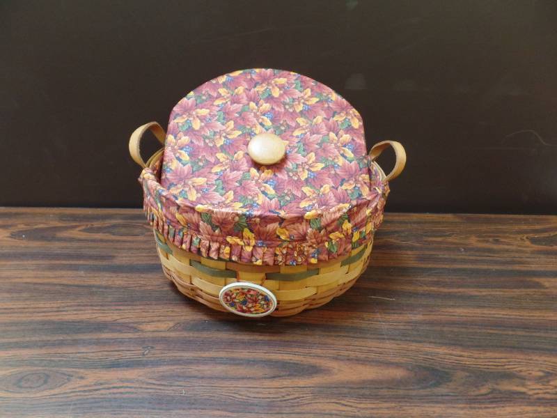 lot 506 image: Longaberger Basket of Plenty