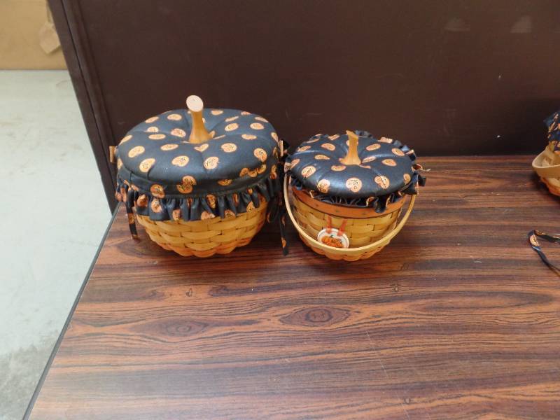 lot 513 image: Longaberger Baskets