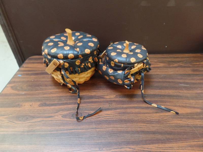 lot 514 image: Longaberger Baskets