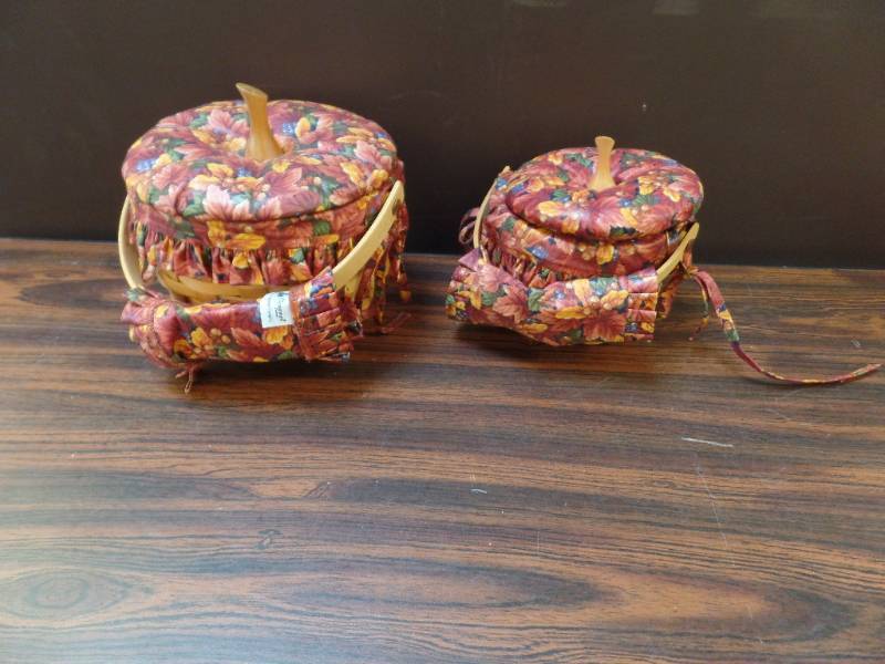 lot 515 image: Longaberger Baskets