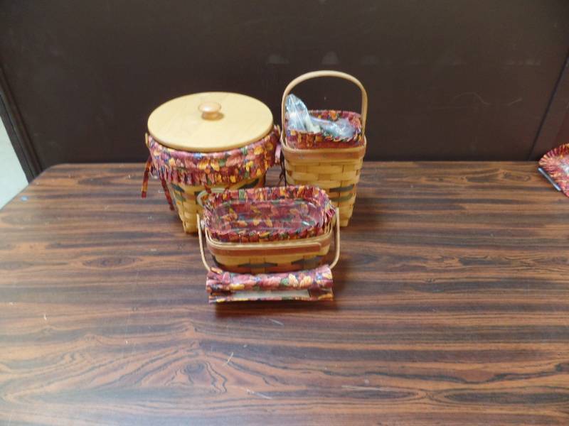 lot 525 image: Longaberger Baskets