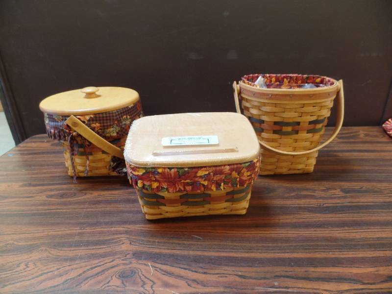lot 526 image: Longaberger Baskets