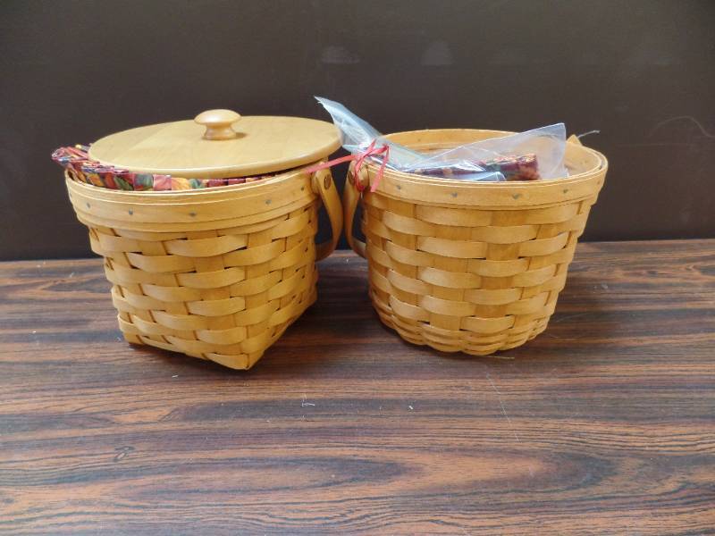 lot 527 image: Longaberger Baskets