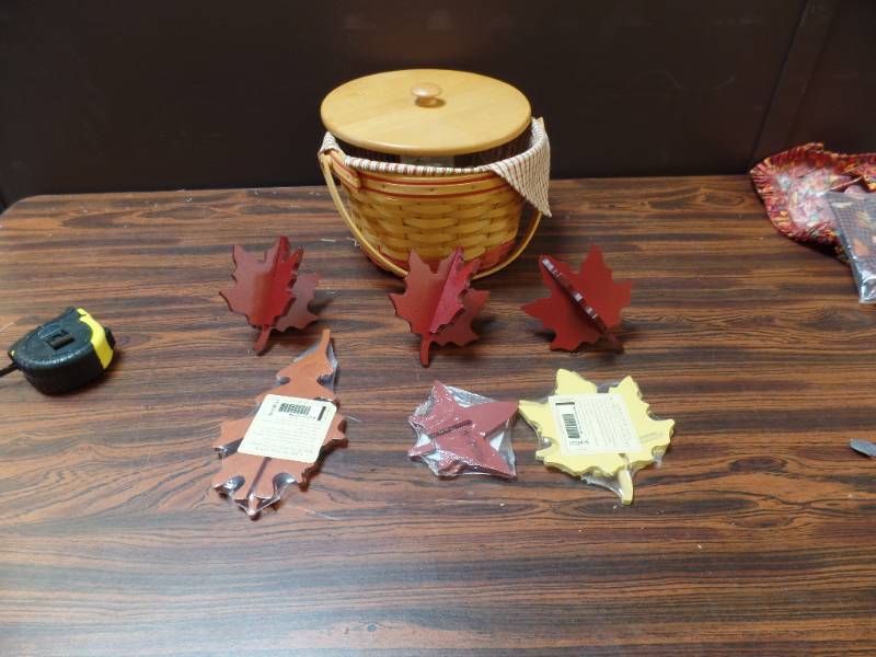 lot 532 image: Longaberger Baskets