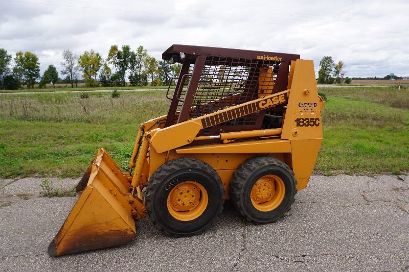 lot 7 image: 1988 Case Model 1835C Bobcat Skid Loader Skid Steer