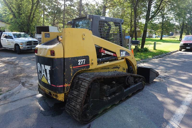 lot 6 image: 2003 Cat 277 Multi Terrain Tracked Skid Loader Skid Steer