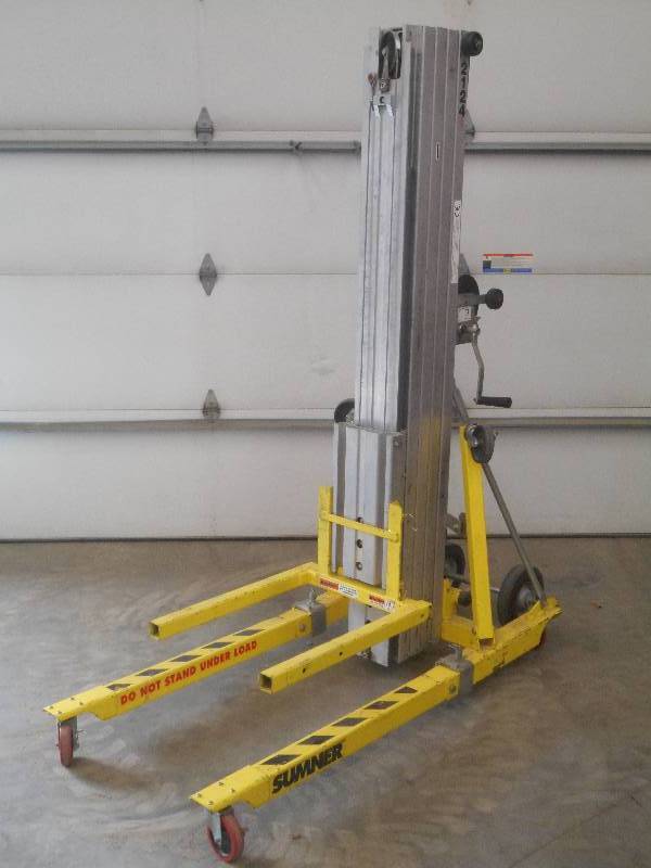 lot 3 image: Sumner Model 2124 Commercial Alumin...
