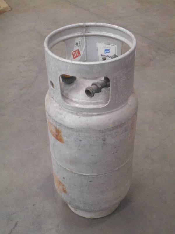 lot 34 image: 30# Aluminum Forklift LP Tank ...