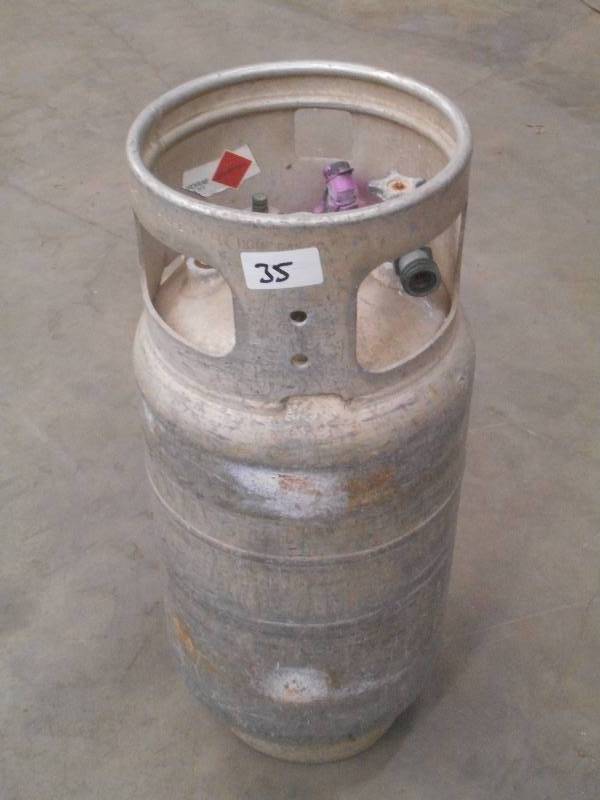 lot 35 image: 30# Aluminum Forklift LP Tank ...