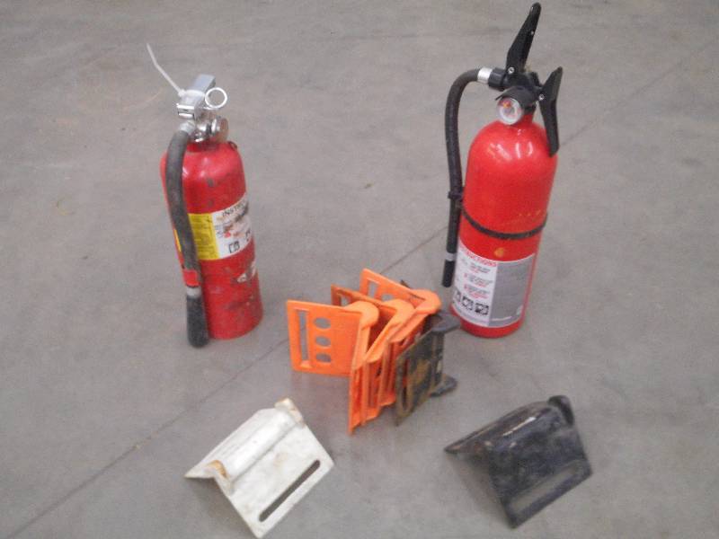 lot 43 image: Lot Of (2) Fire Extinguishers & (6)...