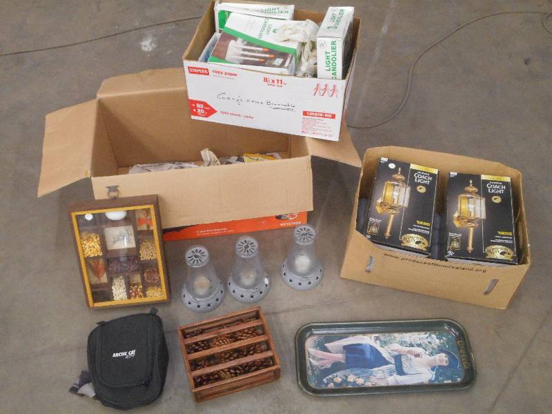 lot 70 image: (3) Boxes Of Assorted Lights, Dc...