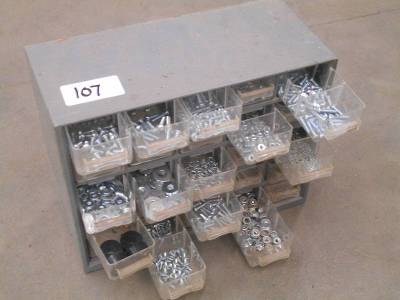 lot 107 image: Plastic Organizer With Assorted Har...