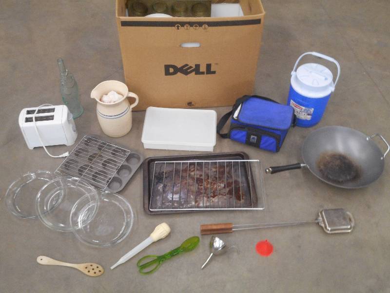 lot 115 image: Box Of Assorted Camp Cookware, Dri...