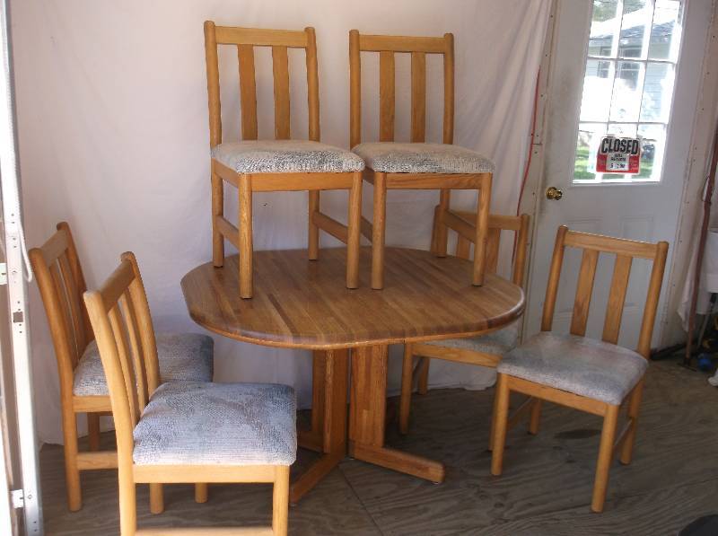 Dinning Table