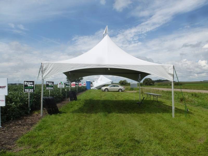 lot 4 image: Aztec Commercial Tent