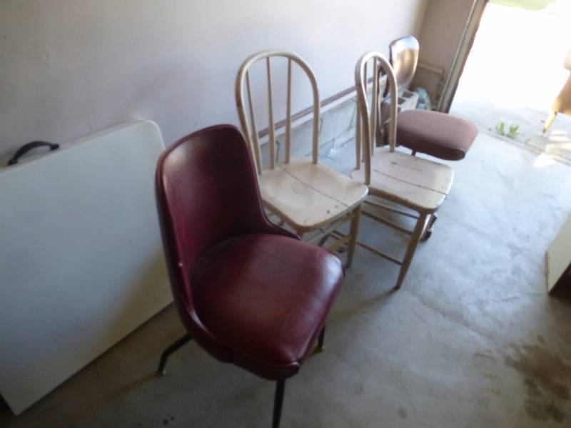 lot 33 image: Assorted Chairs