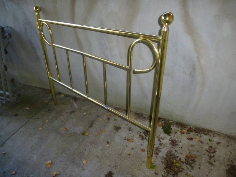 lot 47 image: Antique Brass Head Board