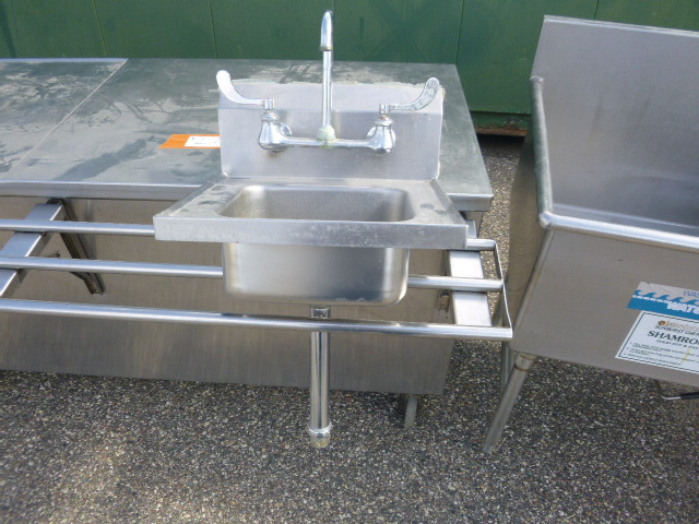 lot 31 image: Stainless Steel Hand Sink