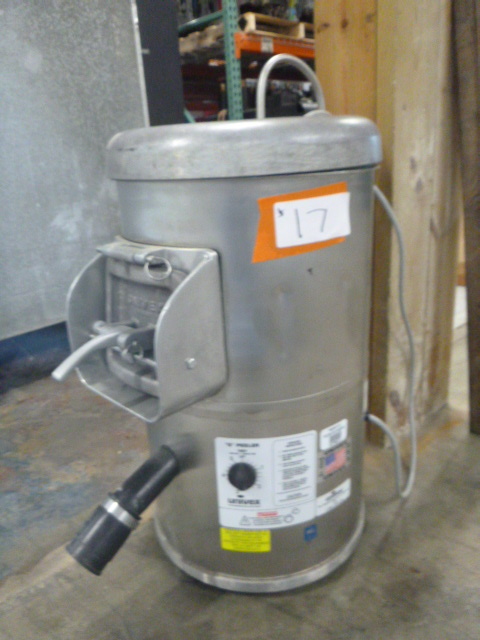 lot 17 image: Univex G Peeler